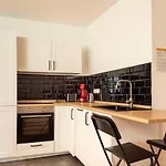 Freshly renovated with A/C - Mitte Prenzlauer Berg